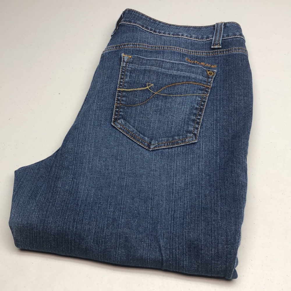 DKNY WIDE STRAIGHT LEG VINTAGE JEANS 16/33x33 ⭐️